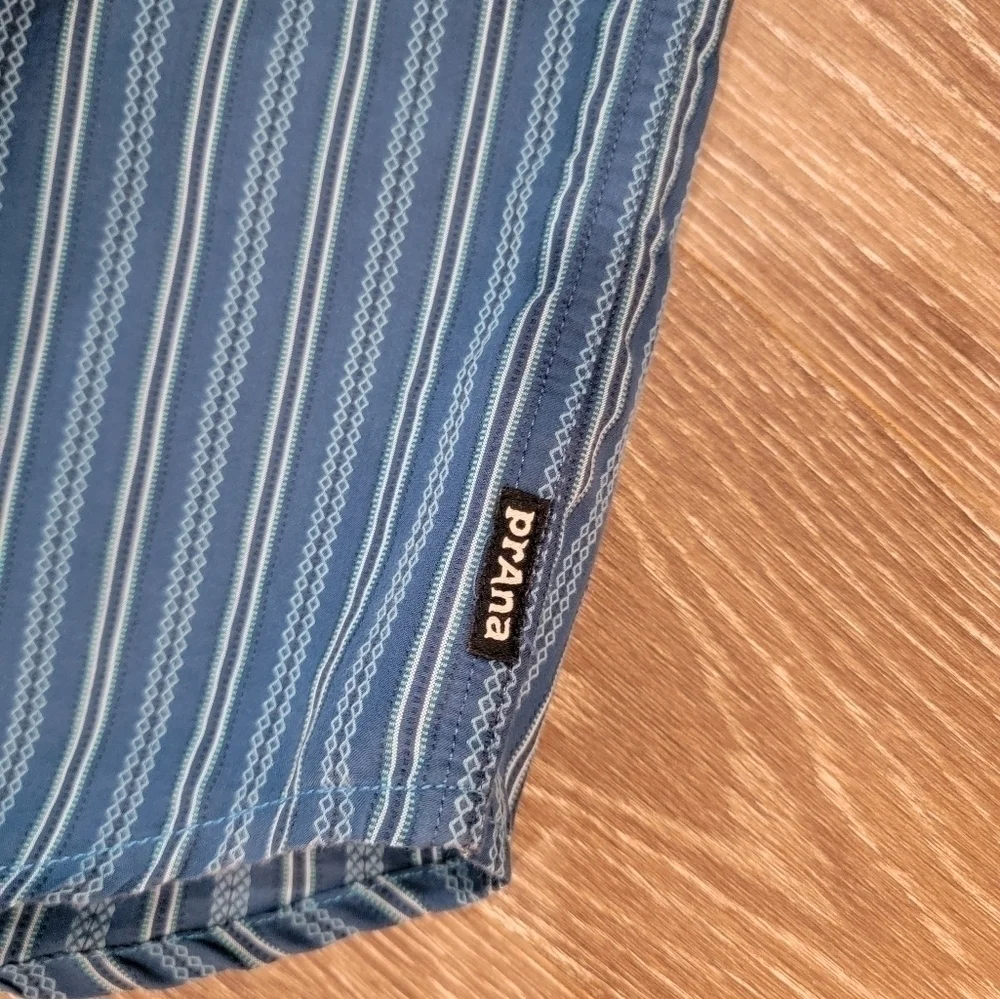 Prana for Men Blue double‎ pocketed button down organic cotton shirt size XL